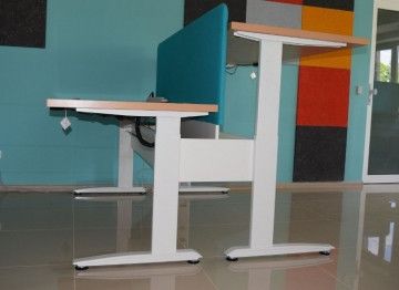 Ергономічний стіл з регульованою висотою m15 Face to Face Білий